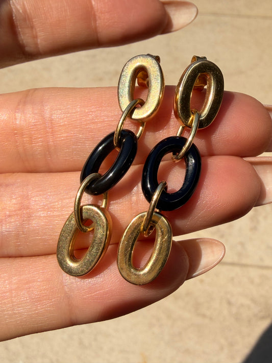 Vintage yellow 14K onyx oval link earrings