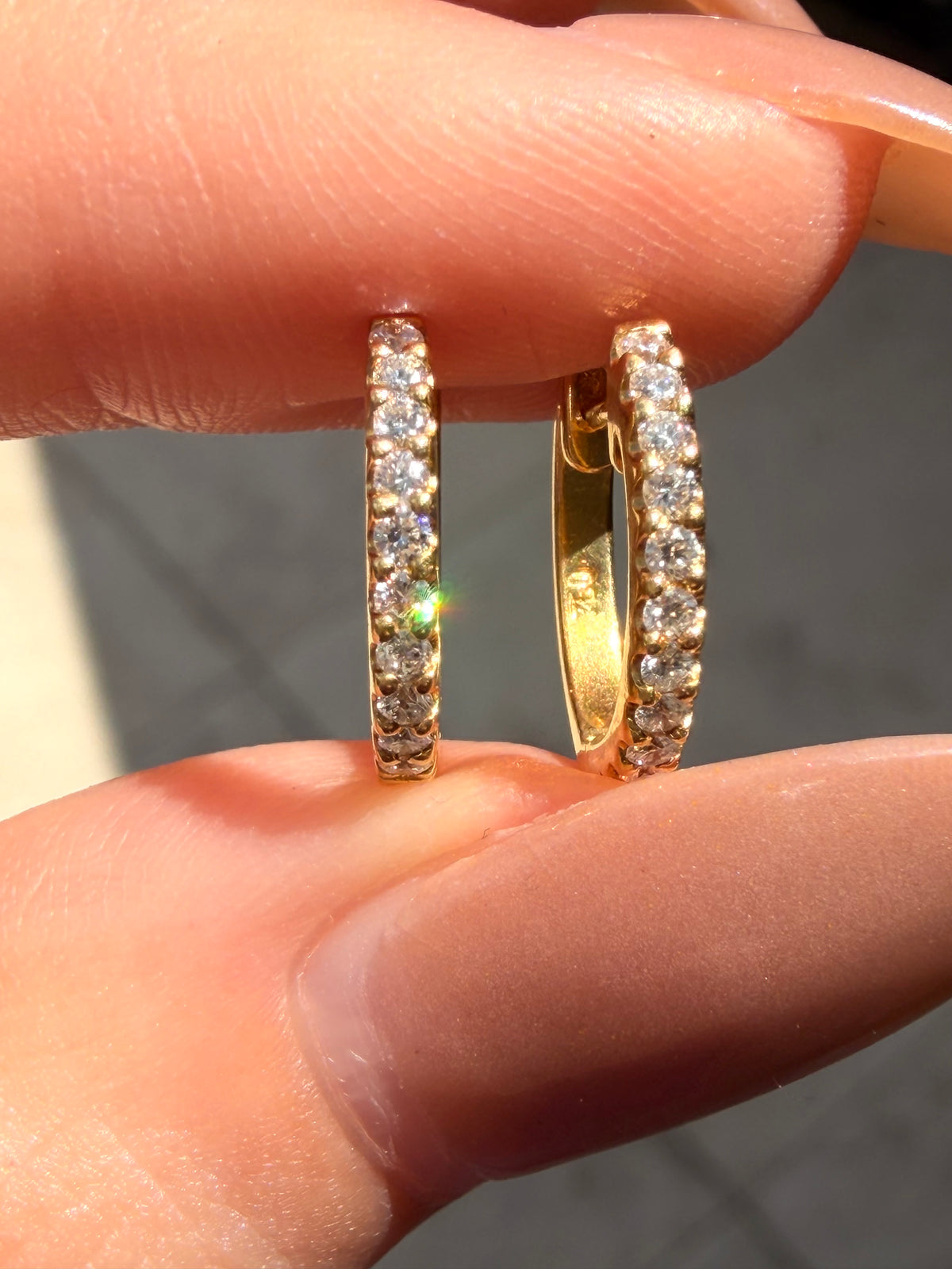 Vintage yellow 18K approx .2ctw diamond huggies