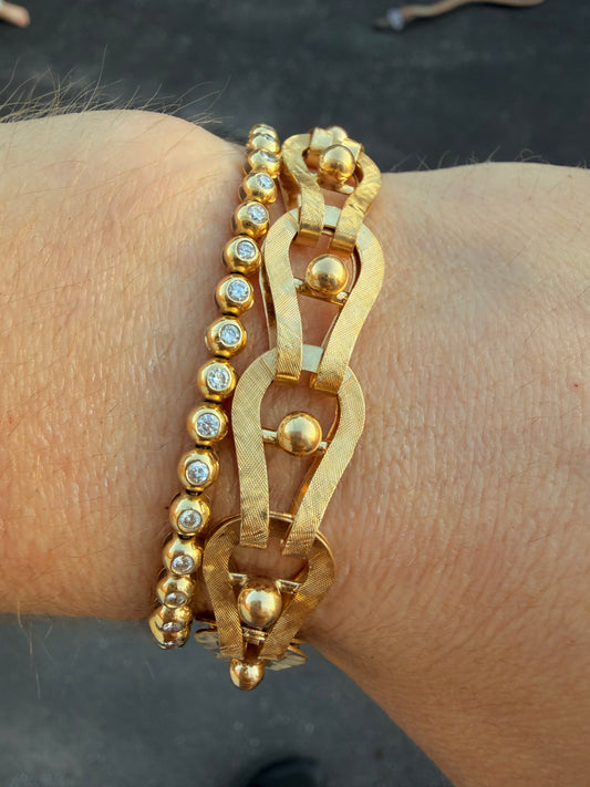 Vintage yellow 14K textured open link bracelet with ball detail, 8 inch sizable