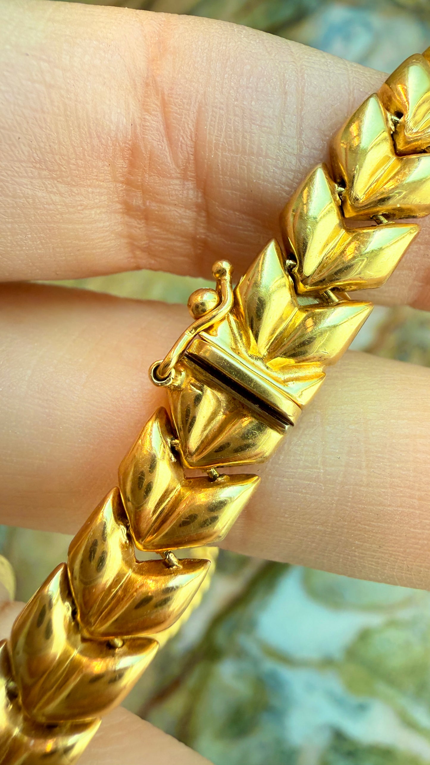 Vintage yellow 18K chevron link collar necklace, 16.5 inch