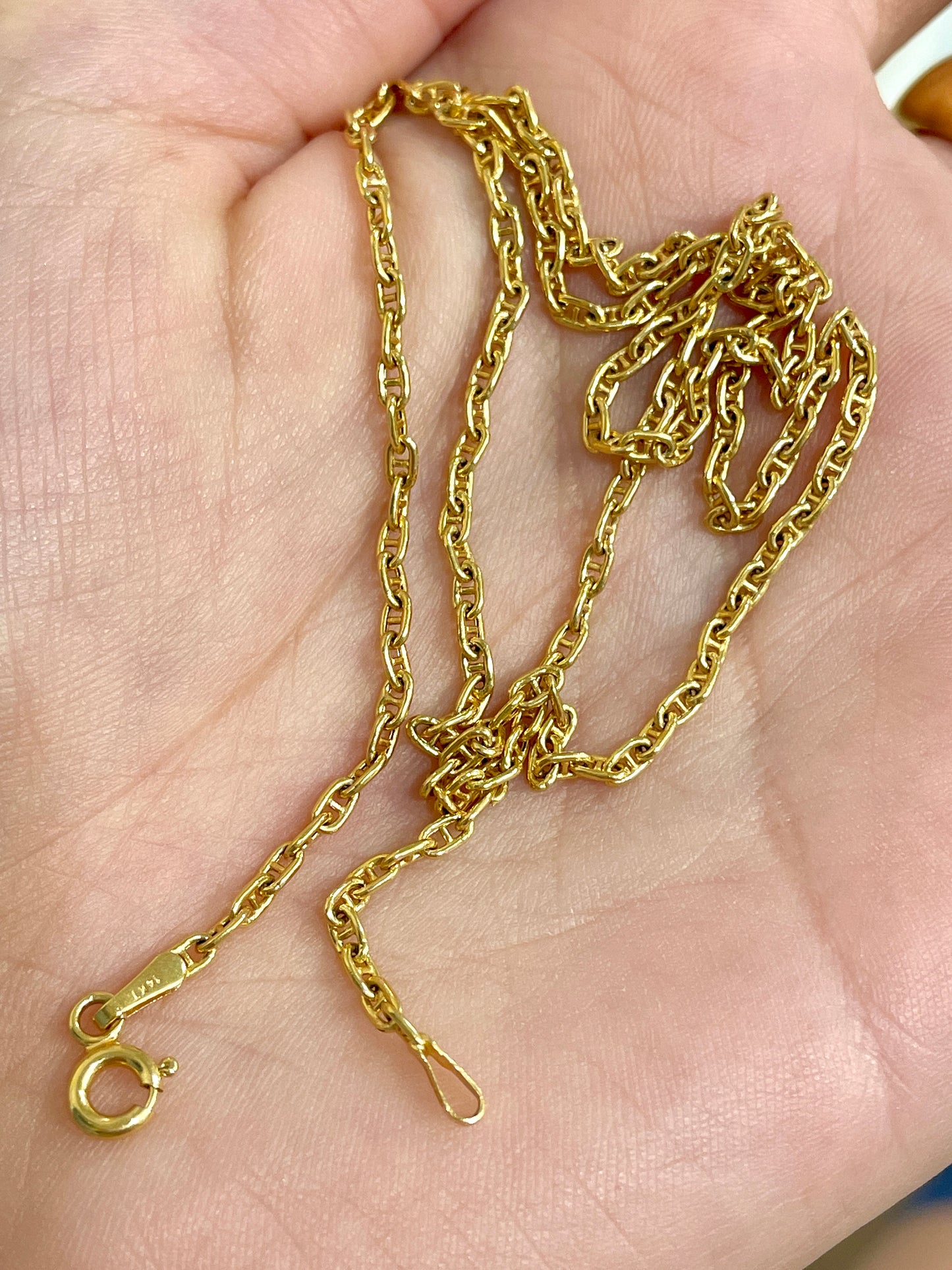 Vintage yellow 14K gold mini mariner link chain, 18 inch