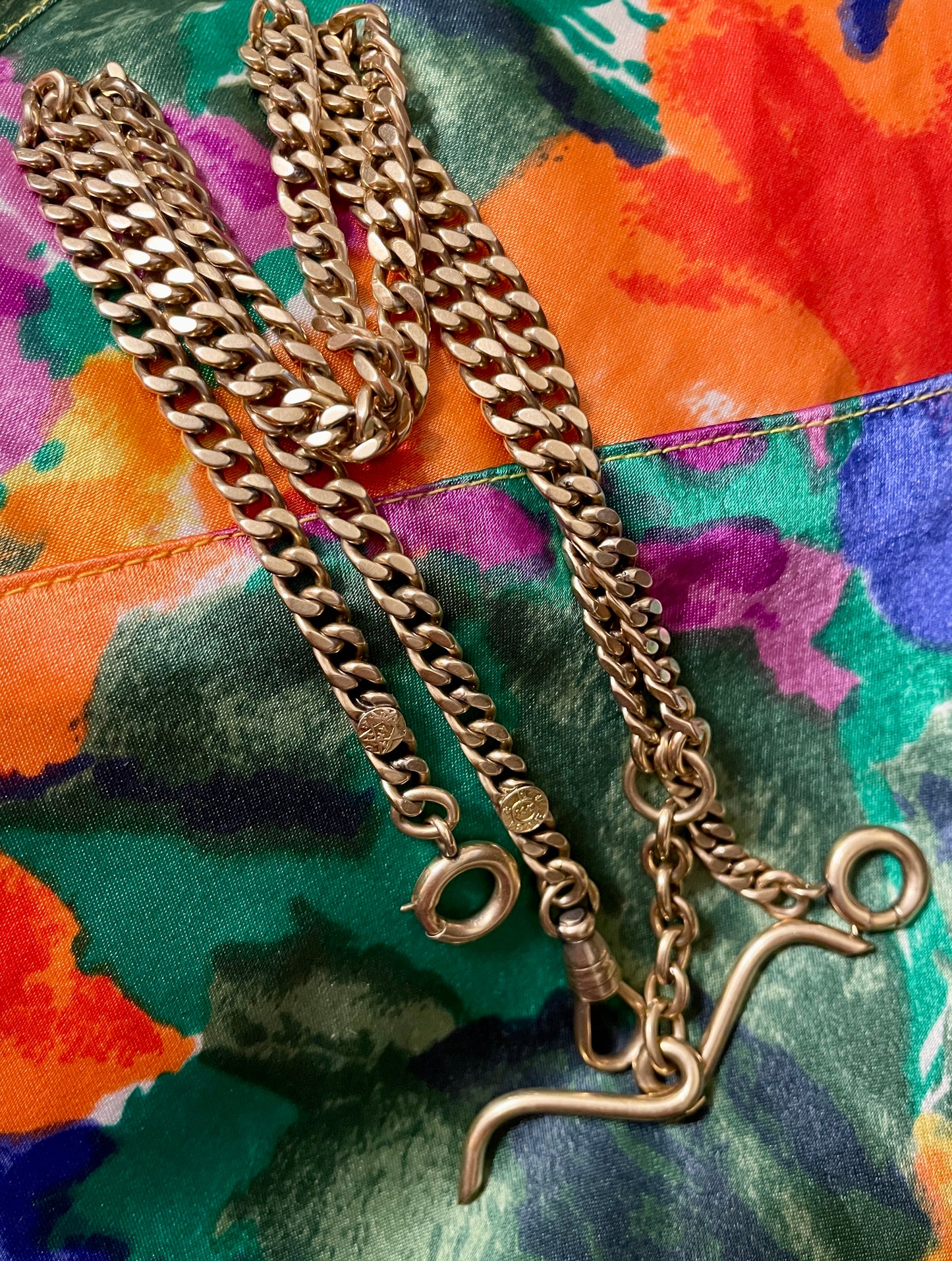 [PRIVATE] Antique pale yellow solid 14K curb link watch chain with stationary T bar and bolt dangle, 22.25 inch, 48.2 grams, curb 4.5 mm wide