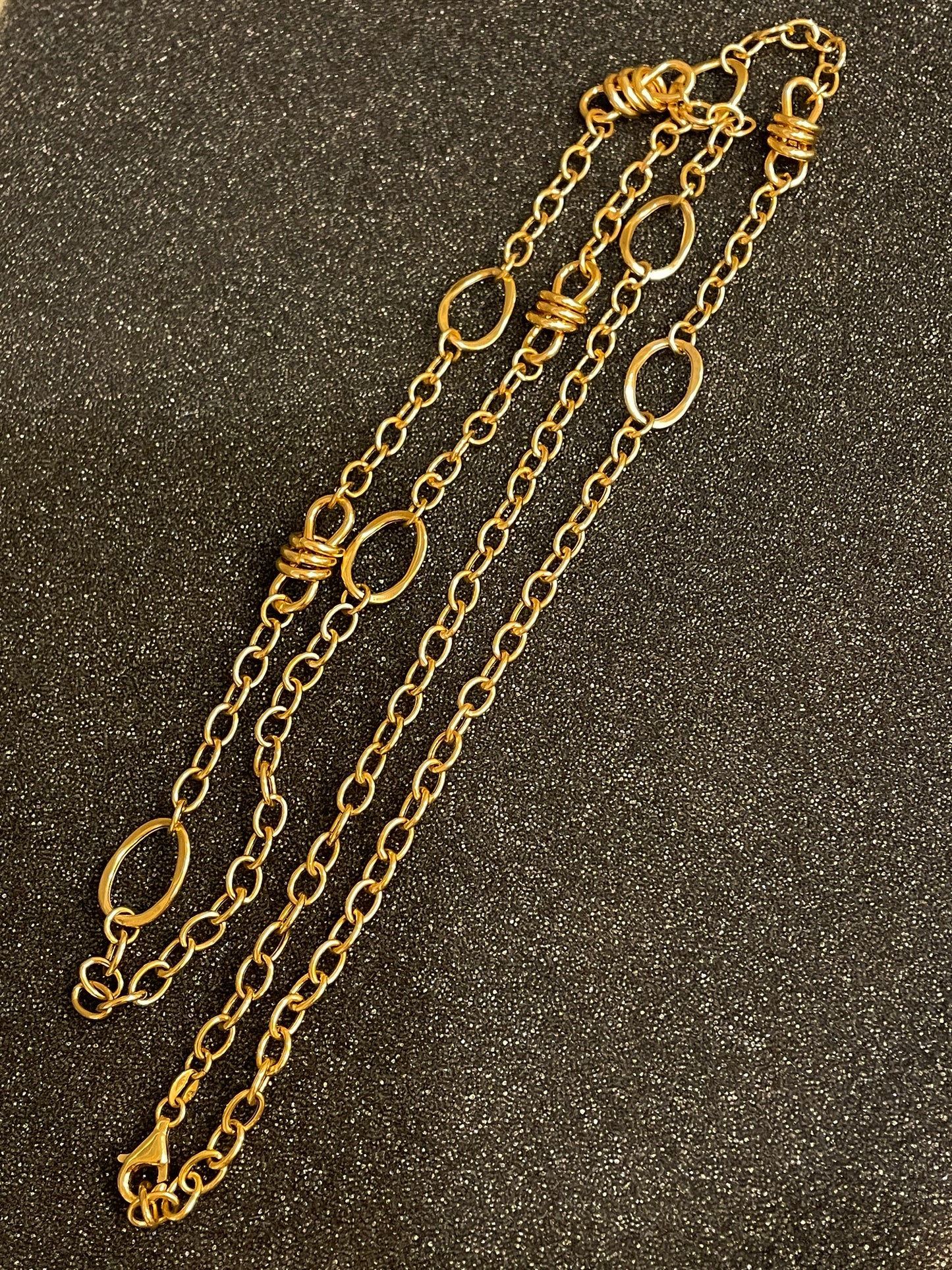 Vintage yellow 14K mixed oval link chain, 31.75 inch