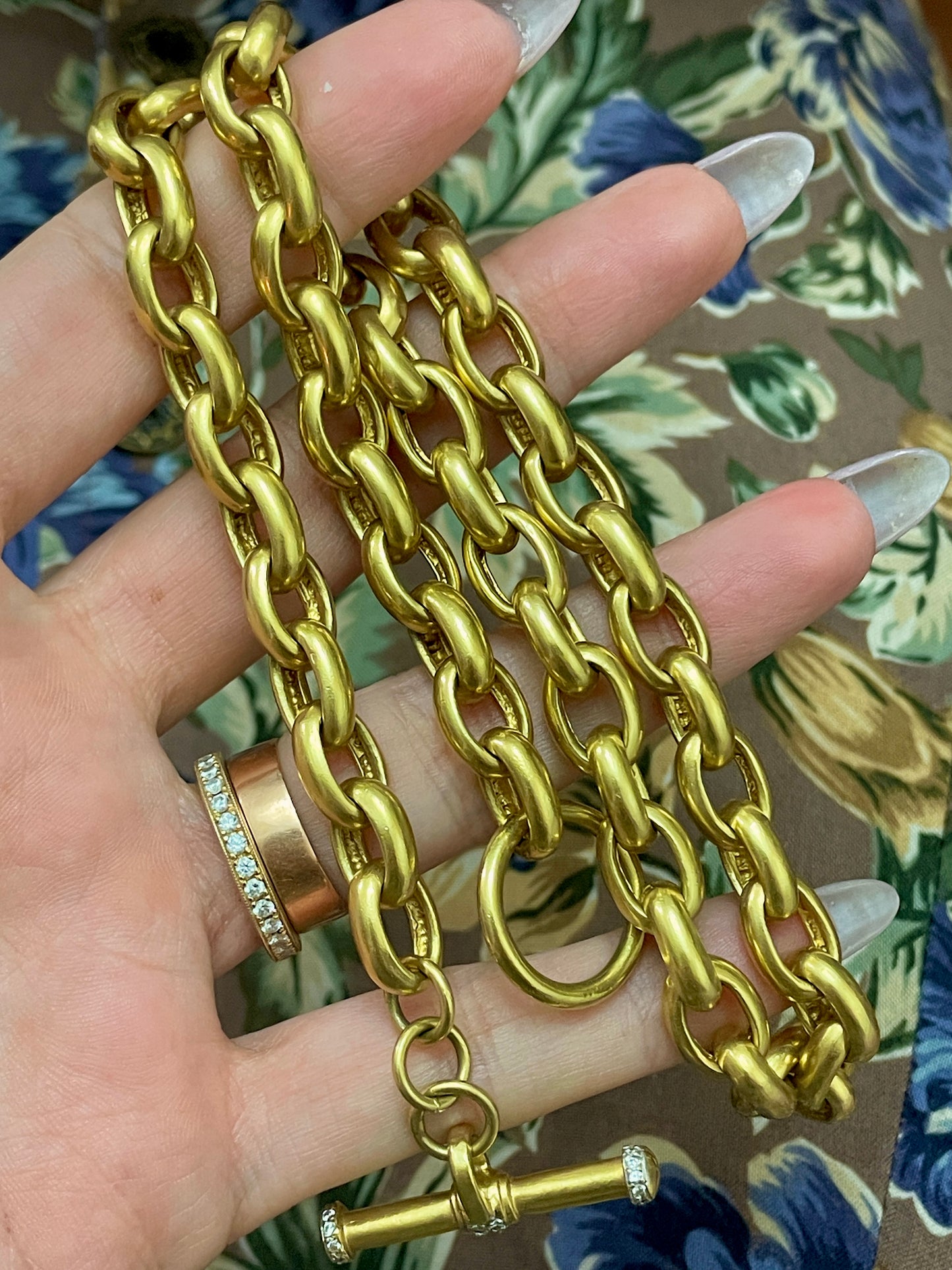 Vintage yellow 18K gold oval link and diamond toggle clasp chain, 18 and 1/8 inch