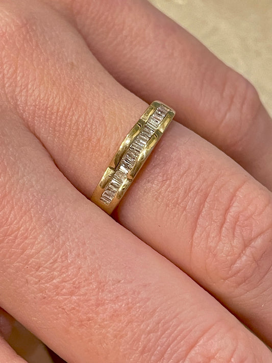 [PRIVATE] Vintage yellow 14K channel set .32 ctw diamond scalloped ring, size 6