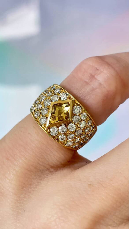 Vintage yellow 18K approx .1.6 ctw diamond and kite shape citrine wide ring, size 3