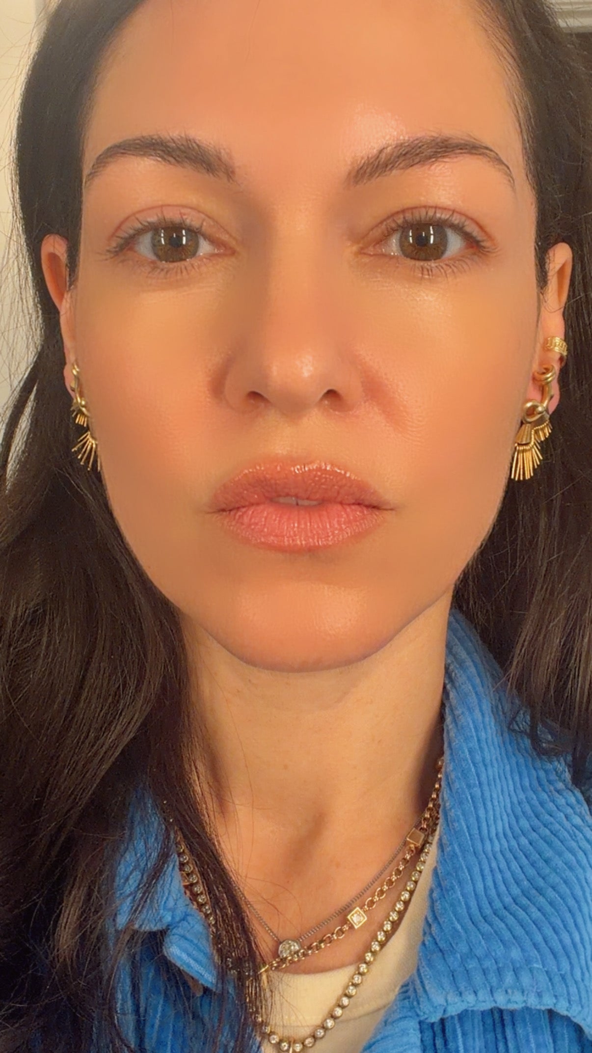 Vintage rosy yellow 18K retro era fringe swirl post screwback earrings