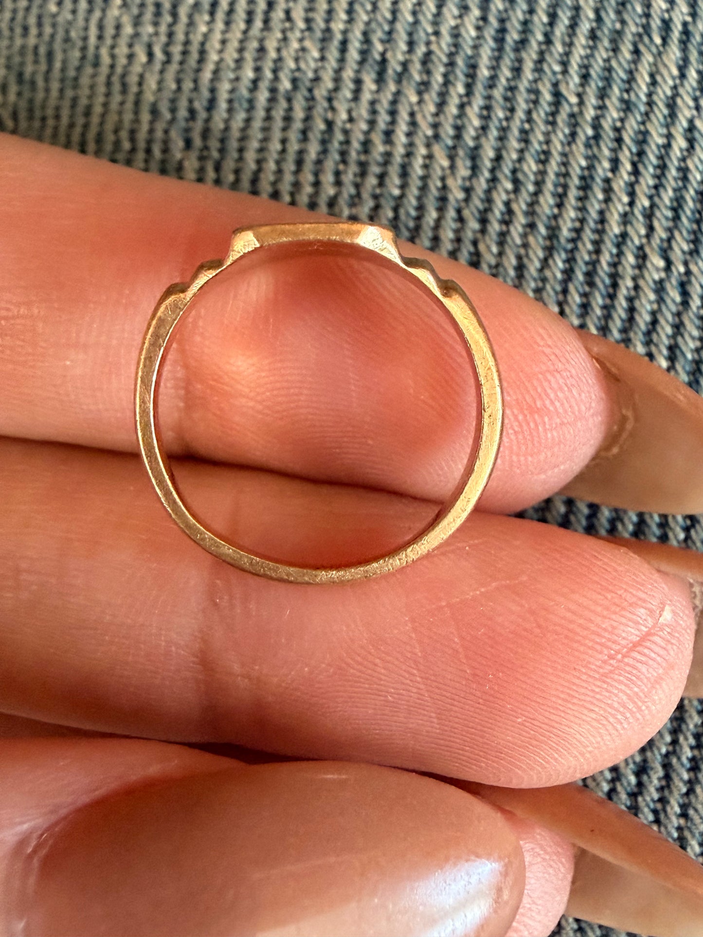 Antique yellow 14K 'DA' initials square signet ring, size 3.75
