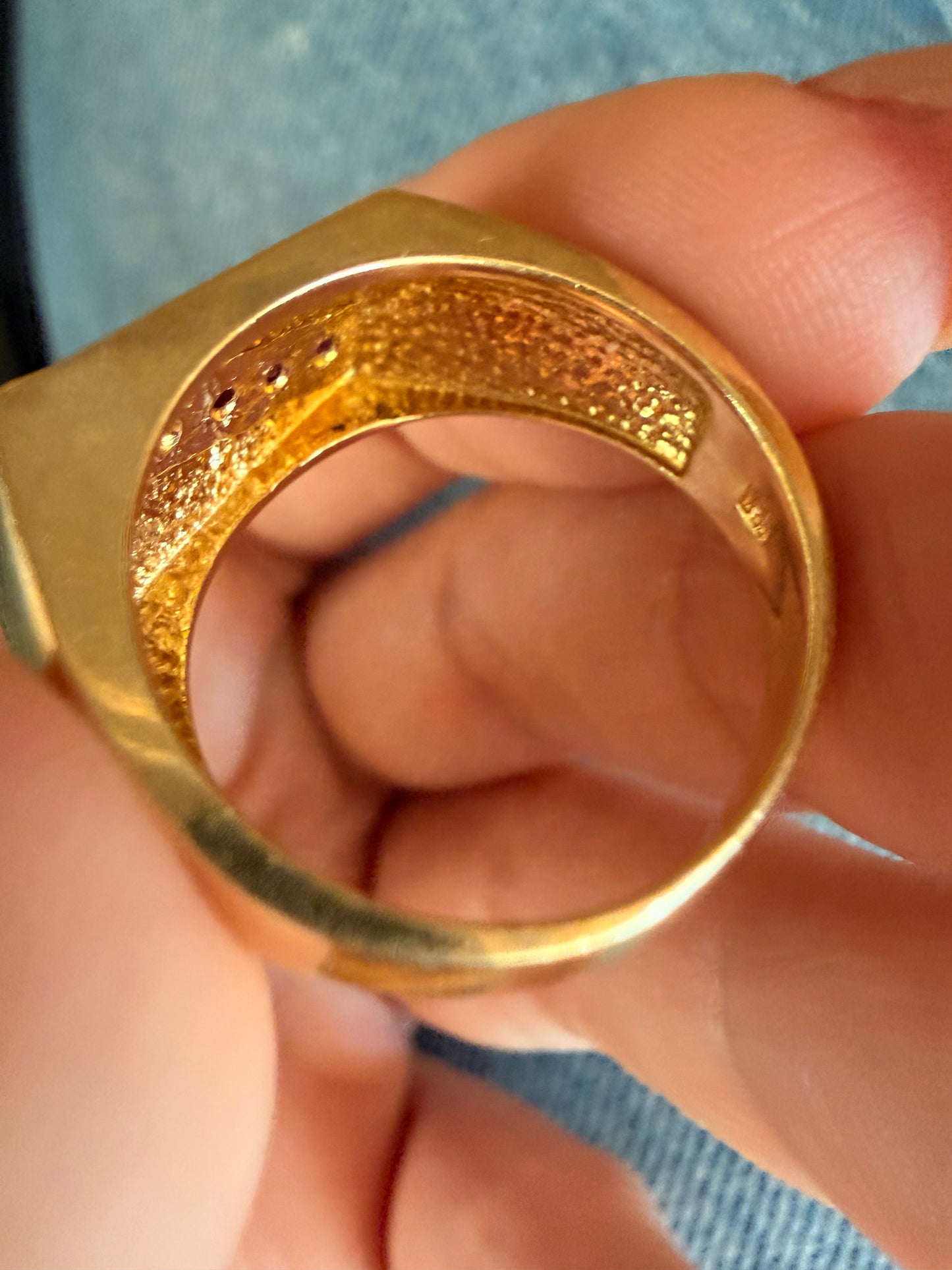 Vintage yellow 14K approx .28ctw ruby diagonal signet style ring, size 8.5