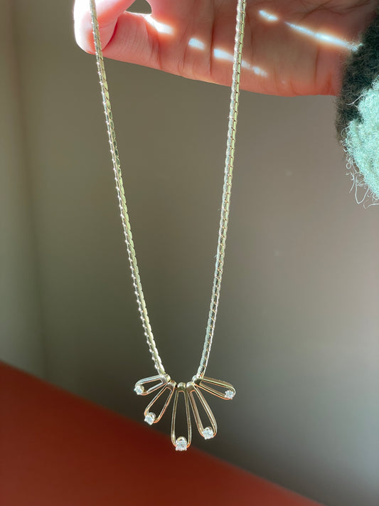 Vintage yellow 14K gold .7 ctw diamond articulated petal chain, 16.5 inch