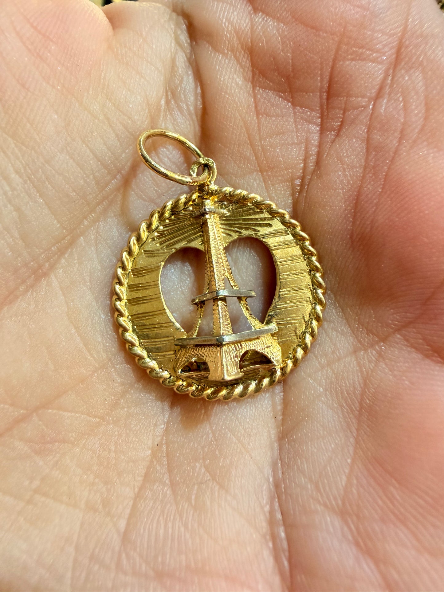 Vintage 18K gold Paris heart charm
