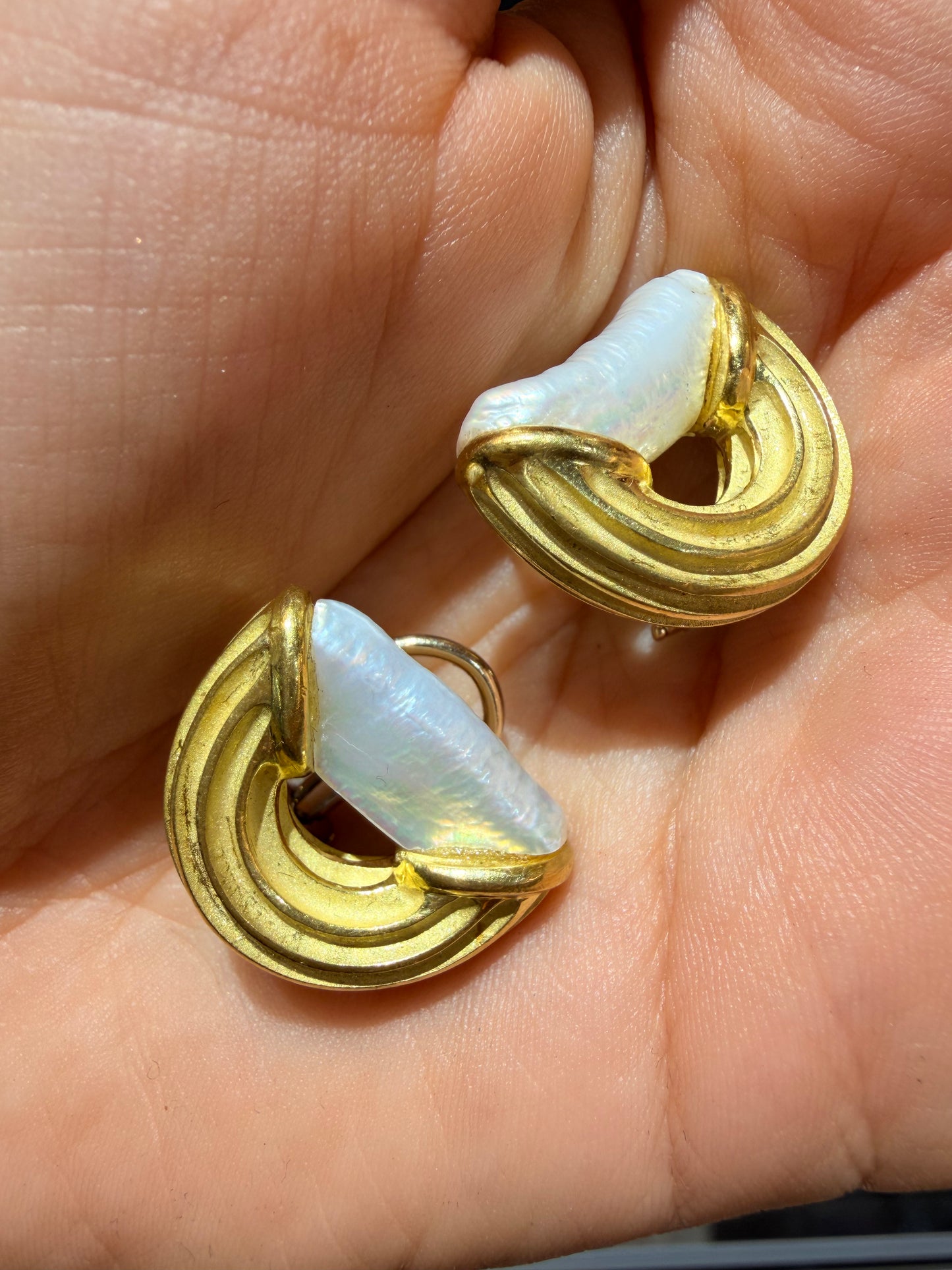 Vintage Yellow 18K cultured pearl and ribbed omega back earrings