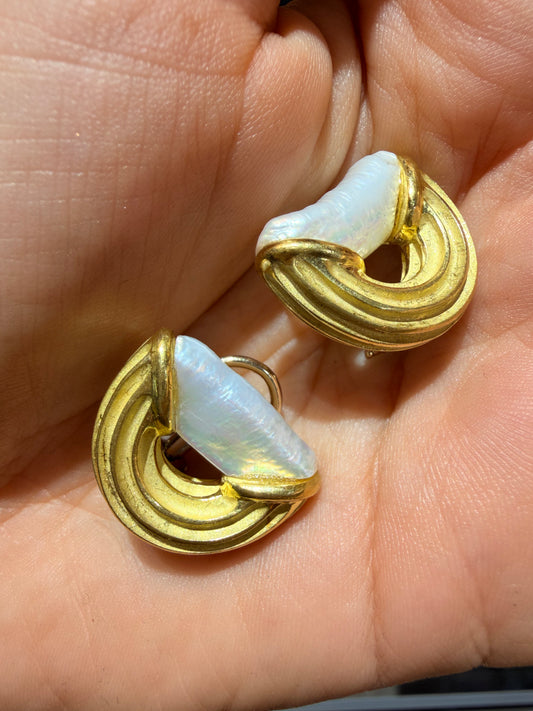 Vintage Yellow 18K cultured pearl and ribbed omega back earrings