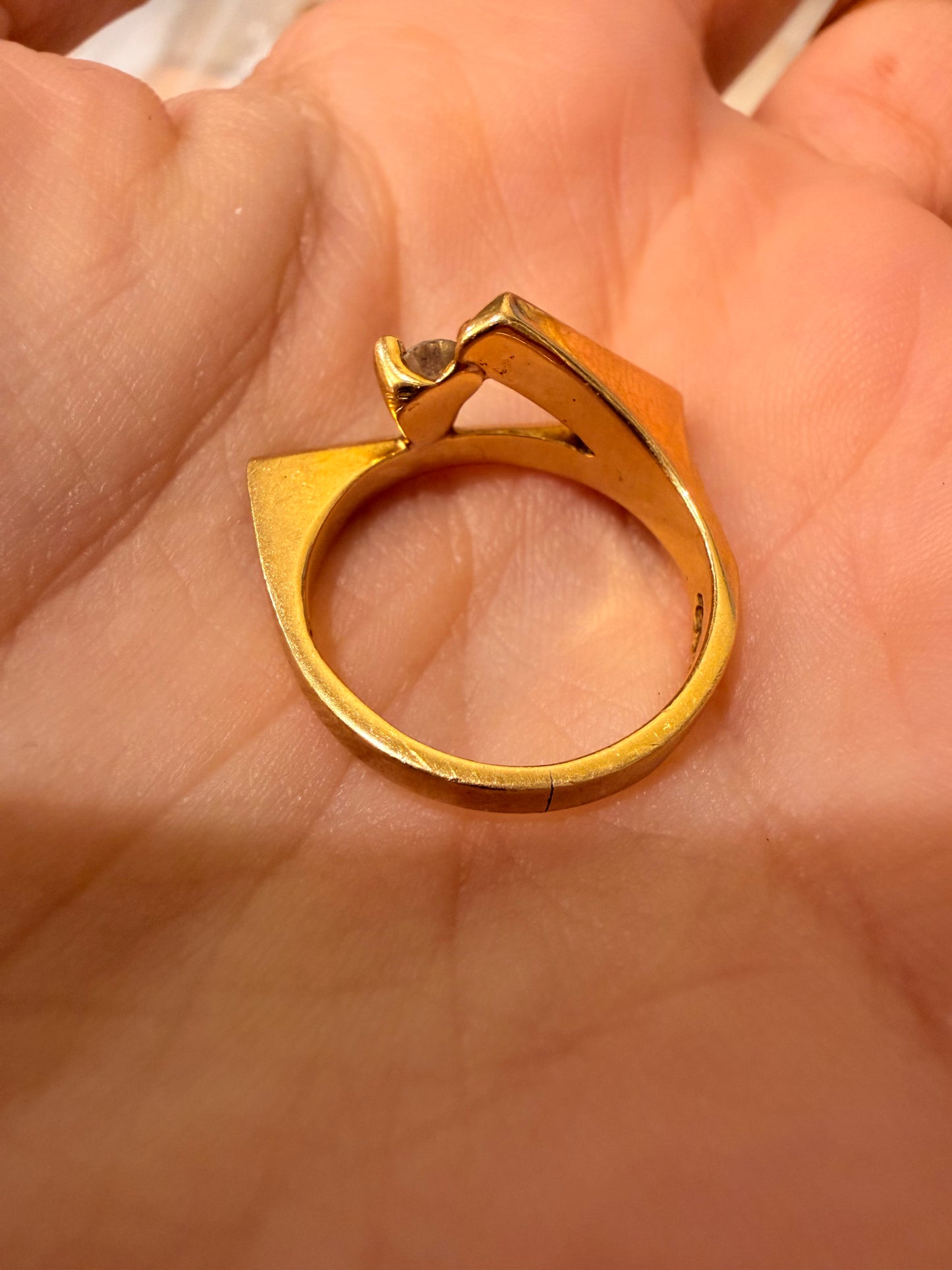 Vintage yellow 18K gold angled ring with diamond, circa 1970's, size 5