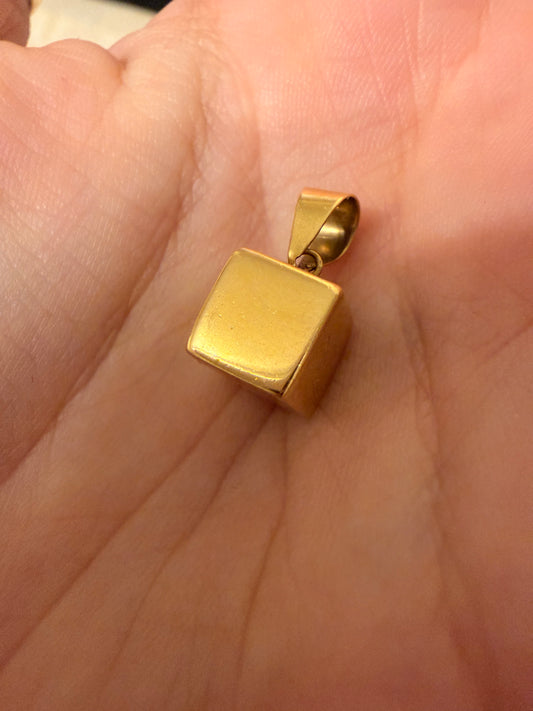 Vintage yellow 18K cube charm