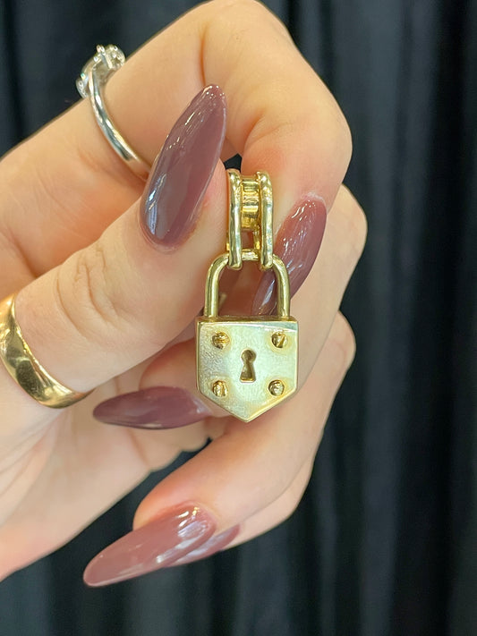 Vintage yellow 18K gold padlock pendant