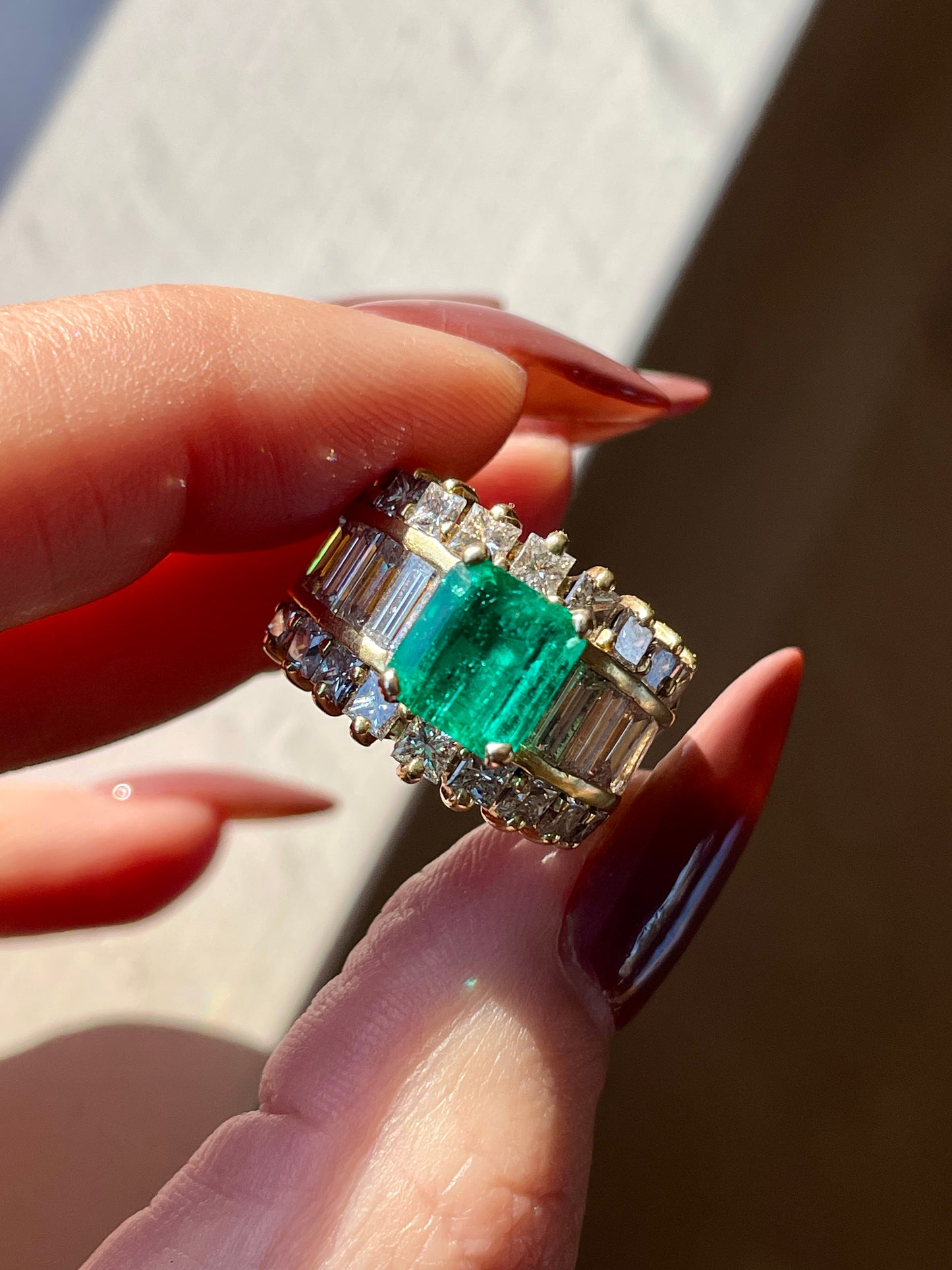 Vintage yellow 18K gold approx 3.7 ctw diamond and 1.8 ctw natural emerald statement ring, size 6