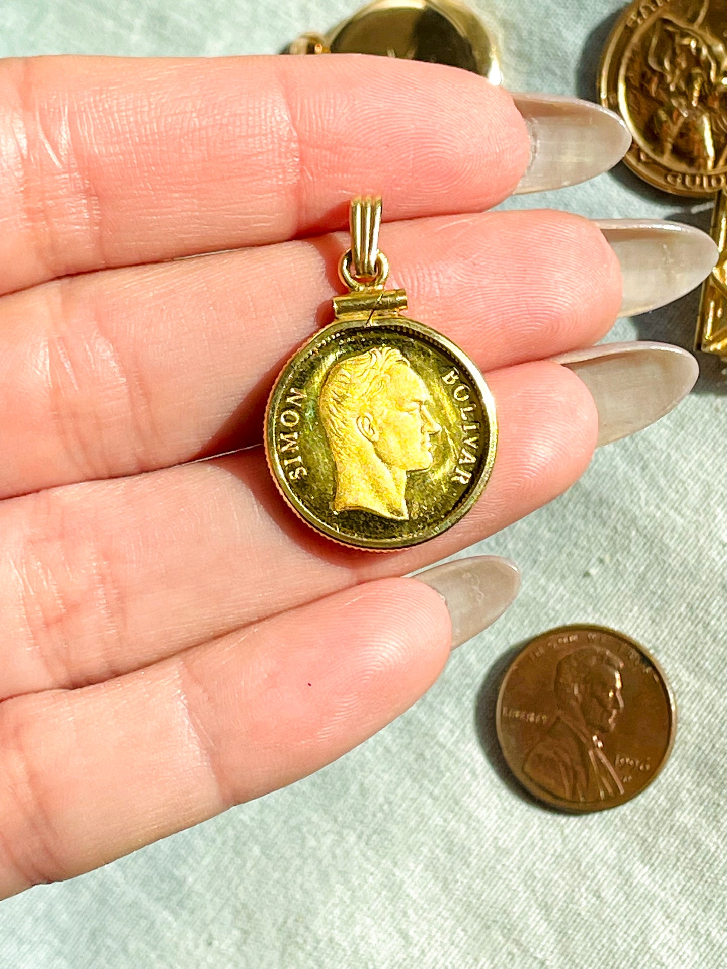 Vintage 22K Simon Bolivar Coin in 10K bezel pendant