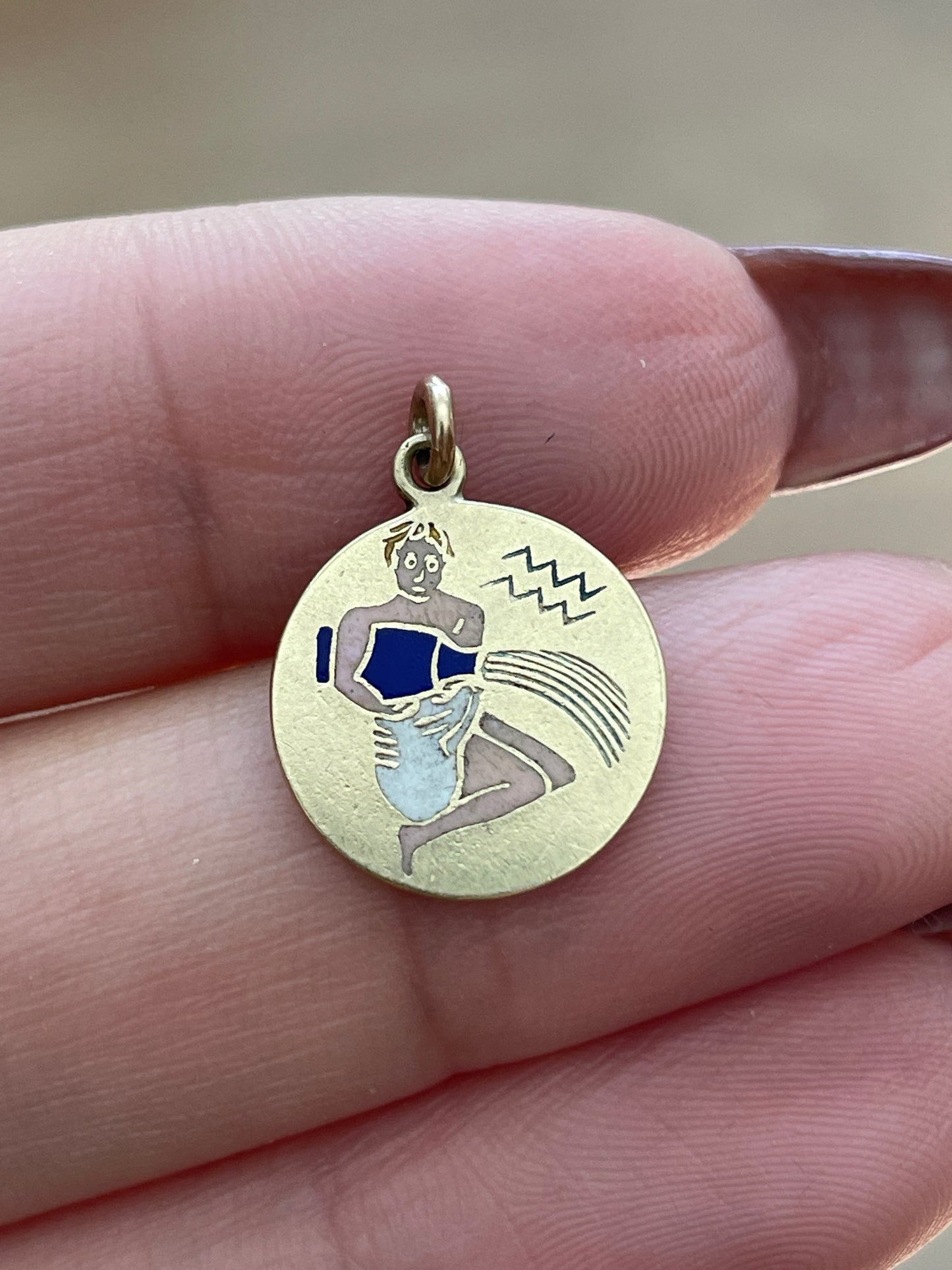 Vintage yellow 14K gold Aquarius white and blue enamel charm