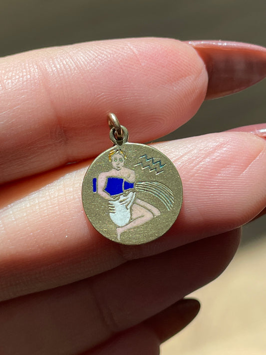 Vintage yellow 14K gold Aquarius white and blue enamel charm