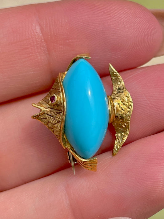 Vintage yellow 18K turquoise fish pin by Corletto designer