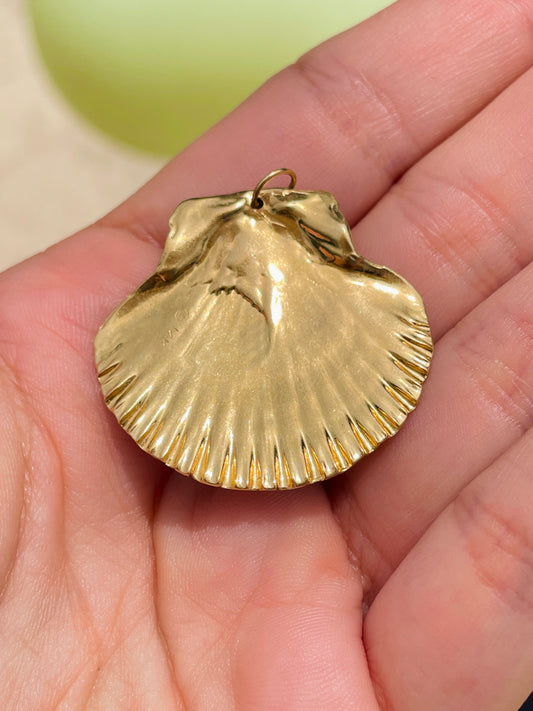 Vintage yellow 14K large textured shell pendant