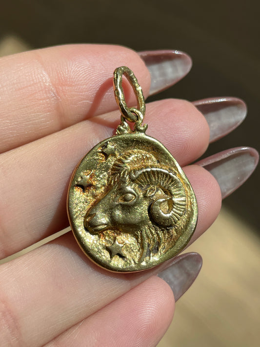 Vintage yellow 14K gold celestial Aries statement pendant