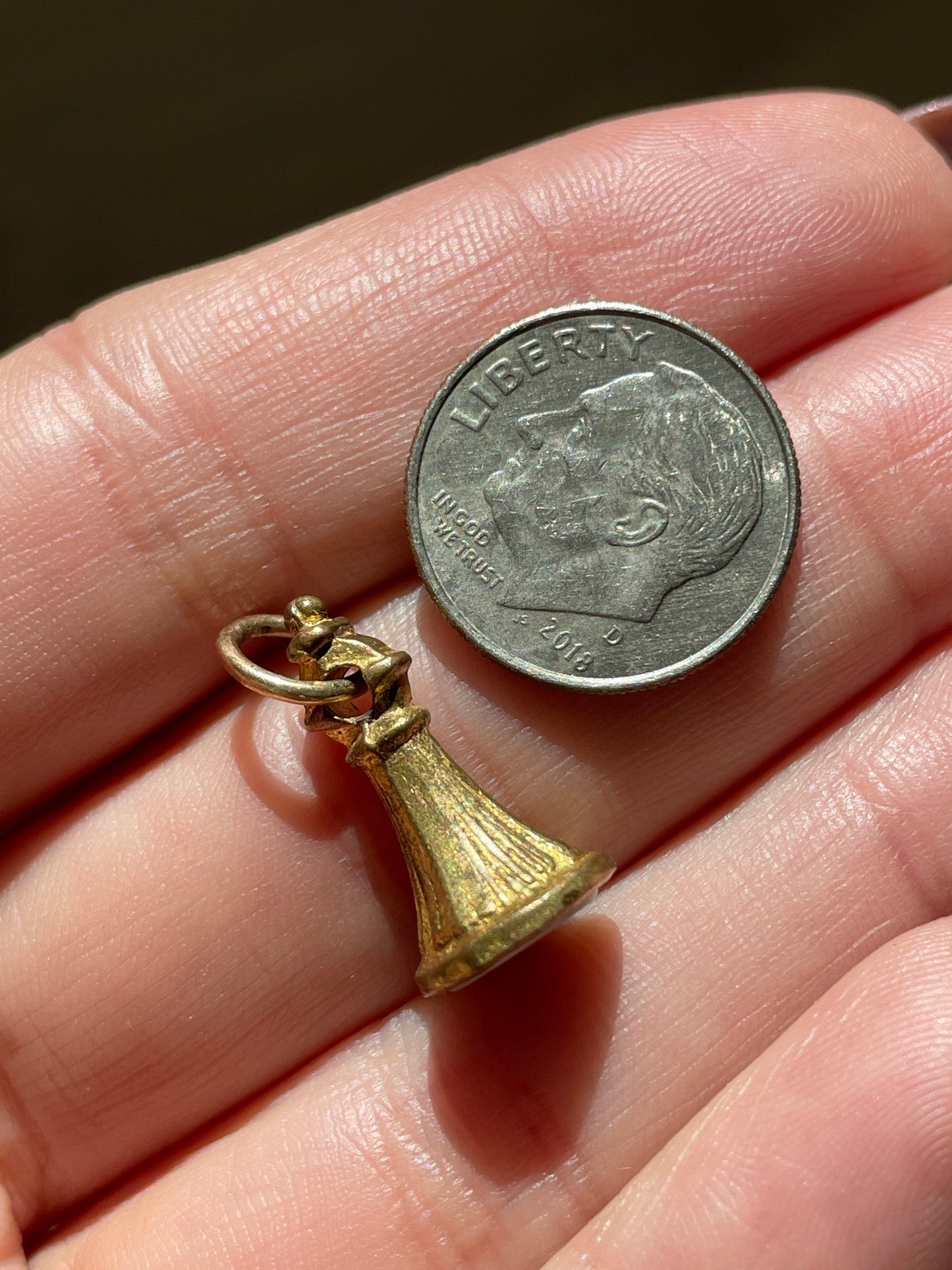 Antique yellow 10K and 14K gold Lion carved agate fob