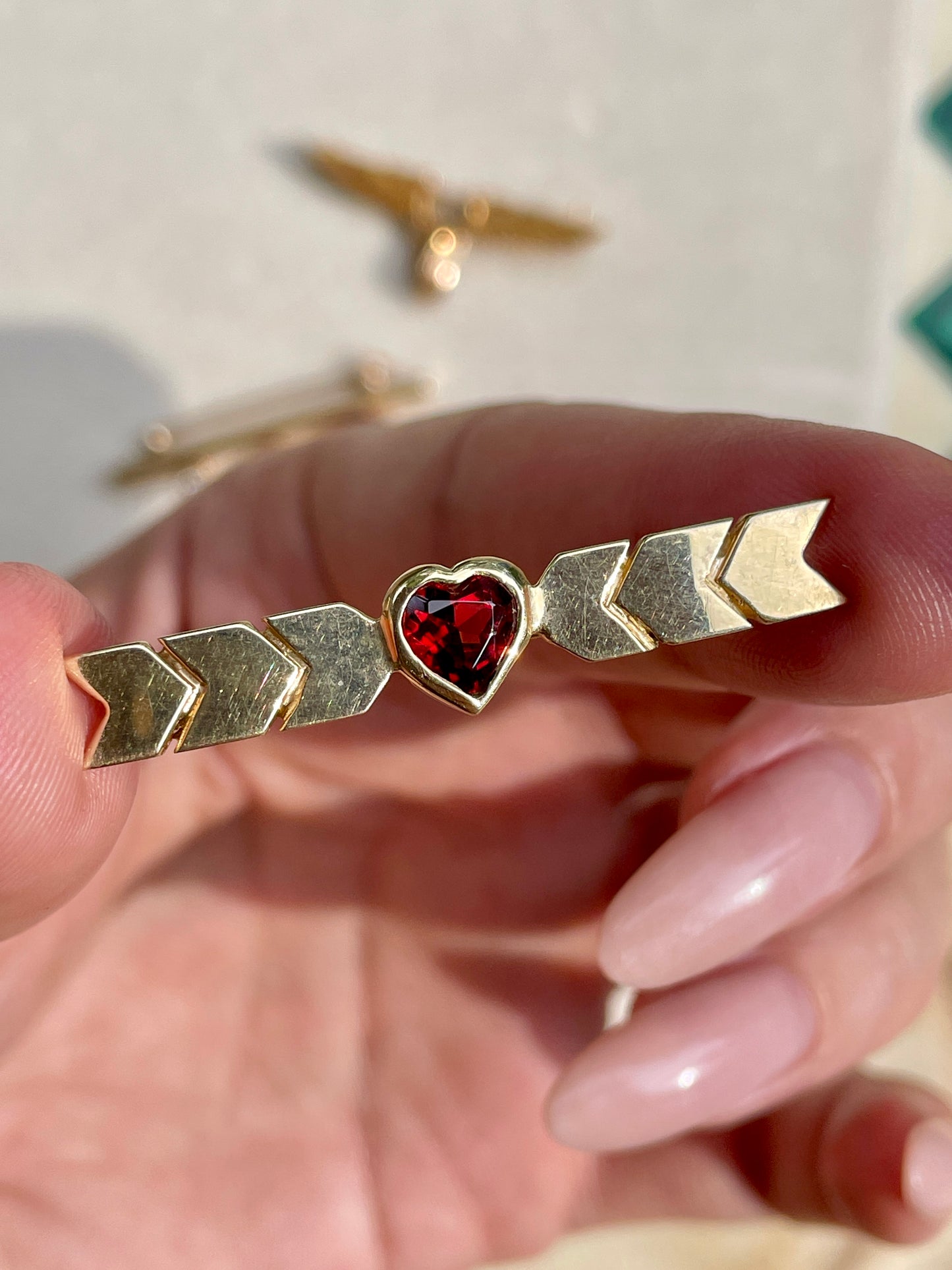 Vintage yellow 14K bezel set red garnet heart pin, 1.5 inch