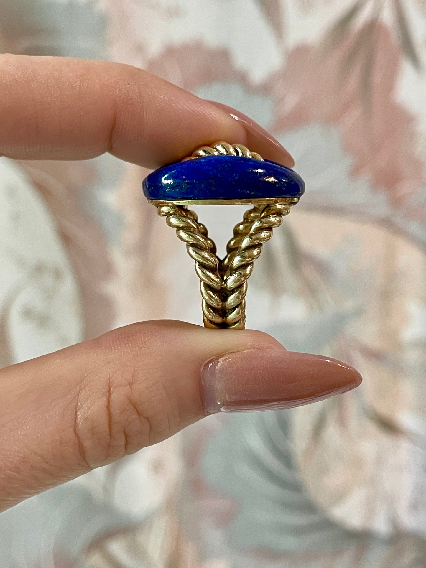 Vintage 14K Carved Lapis Mariner Link Statement Ring