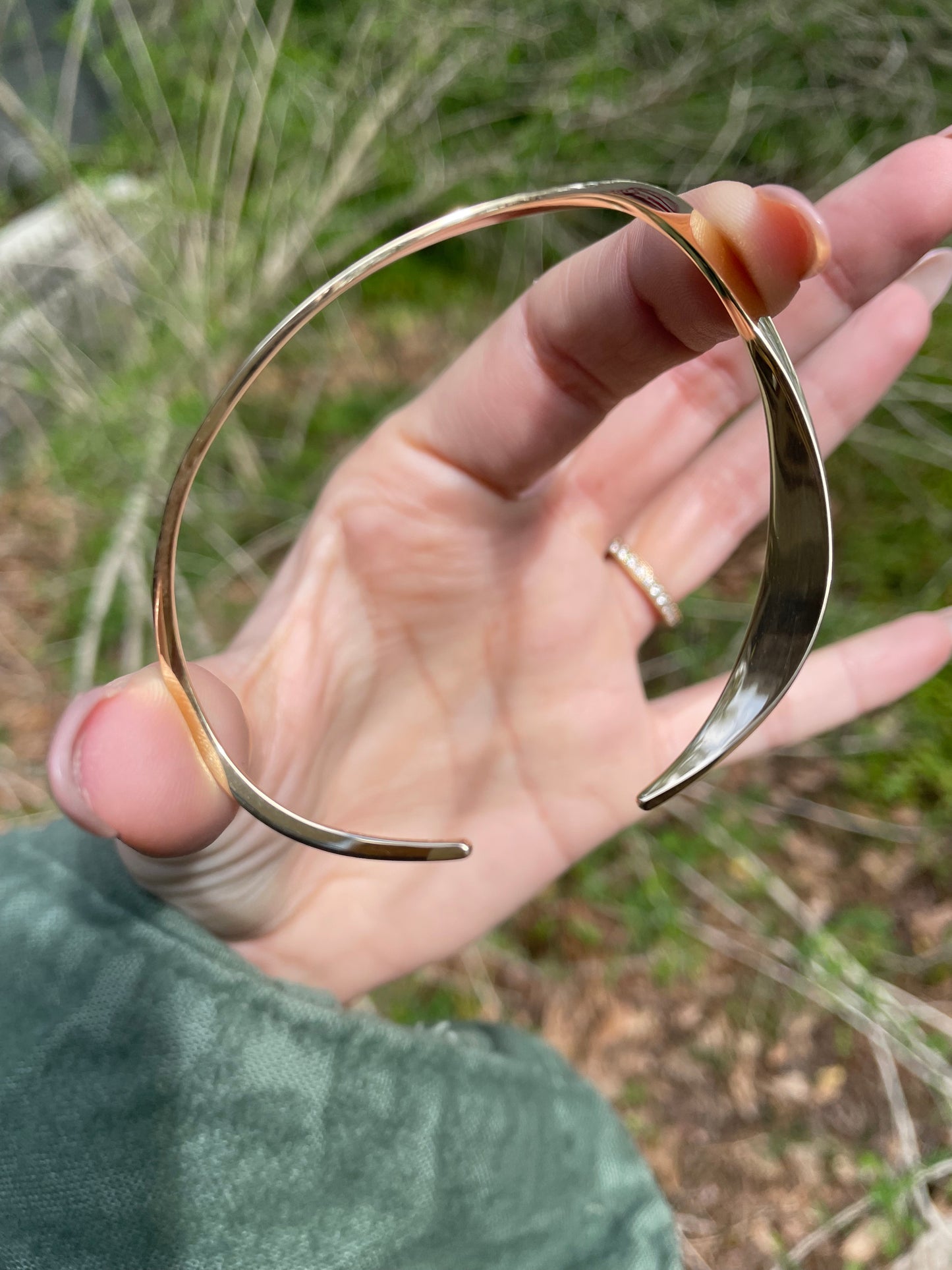 Vintage 14K curvy polished cuff