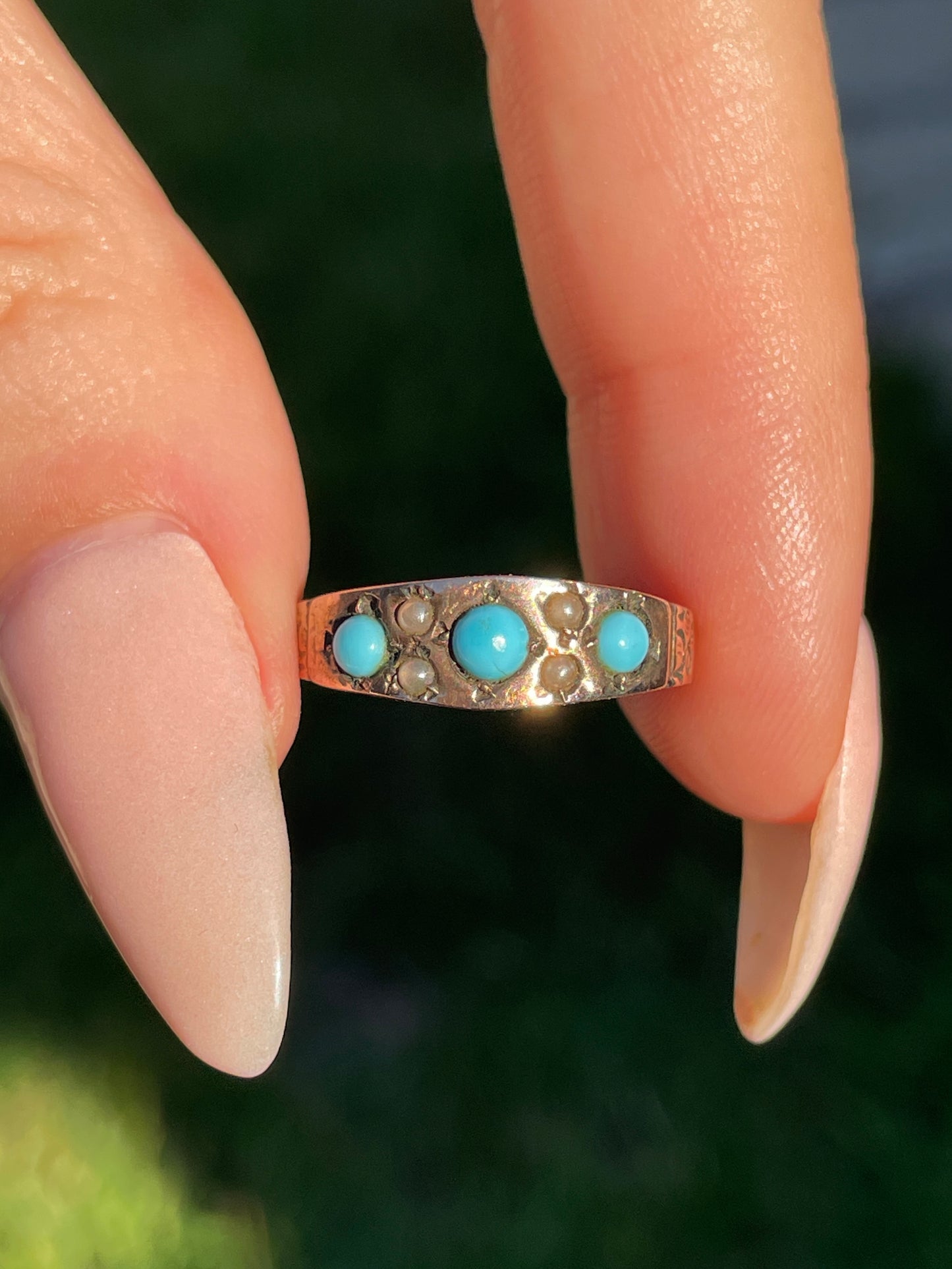 Antique rose 10K turquoise cabochon and pearl ring, size 6