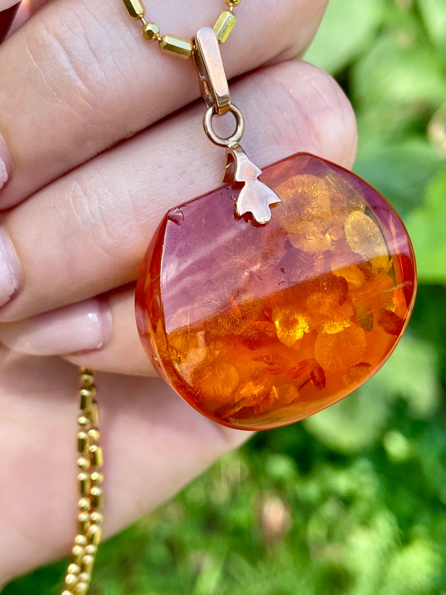 Vintage rose 14K natural amber pendant