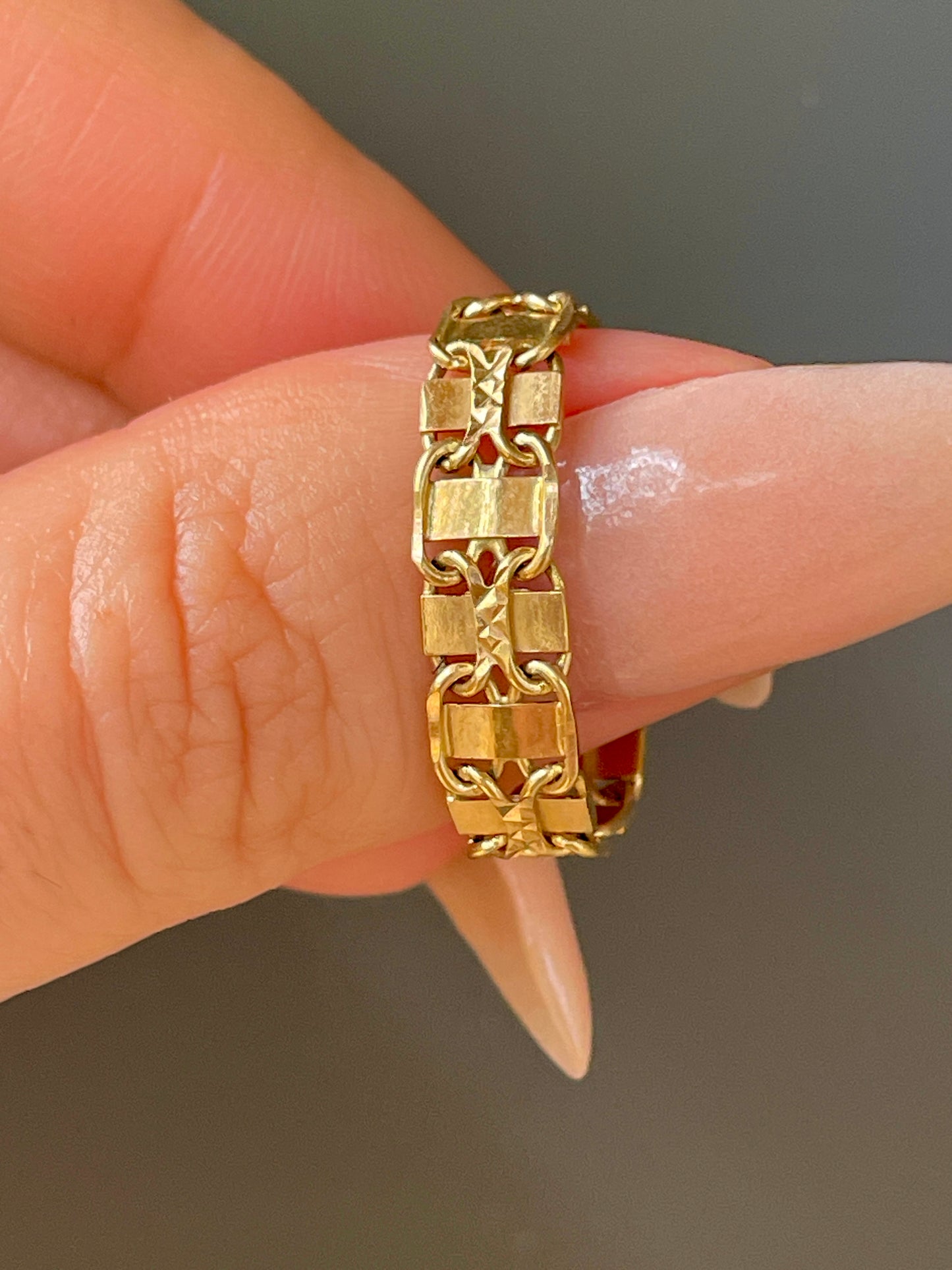 Vintage yellow 14K fancy link chain ring, size 7.5