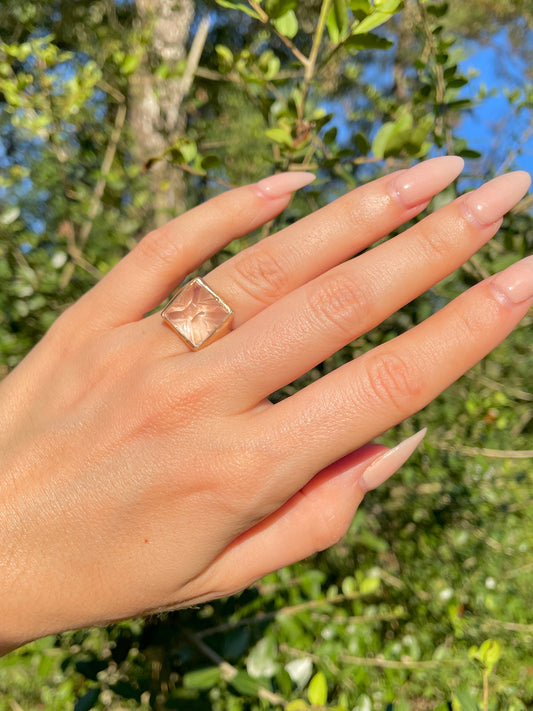 Vintage yellow 14K sugarloaf rock crystal bezel set ring, size 6