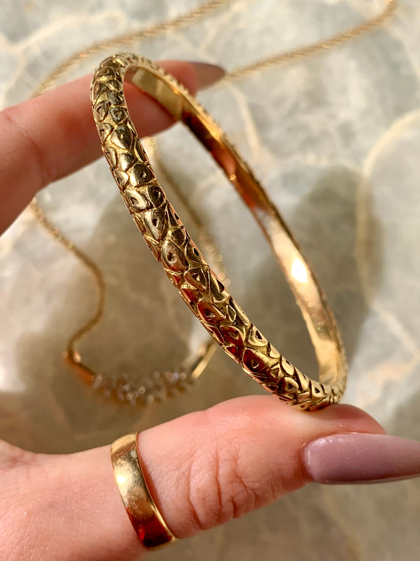 Vintage 1960s Chaumet 18K Carrouse Bangle