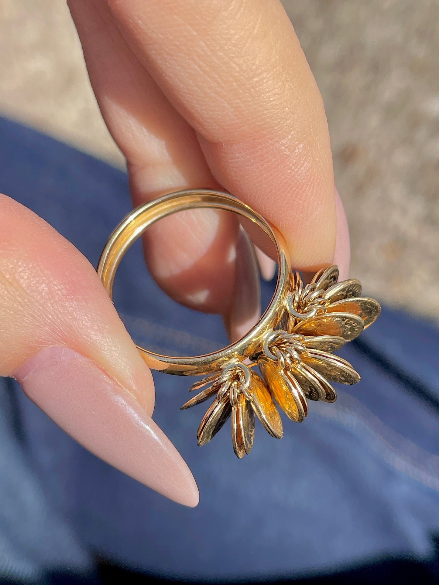 Vintage yellow 14K dangling coins ring, size 8.75