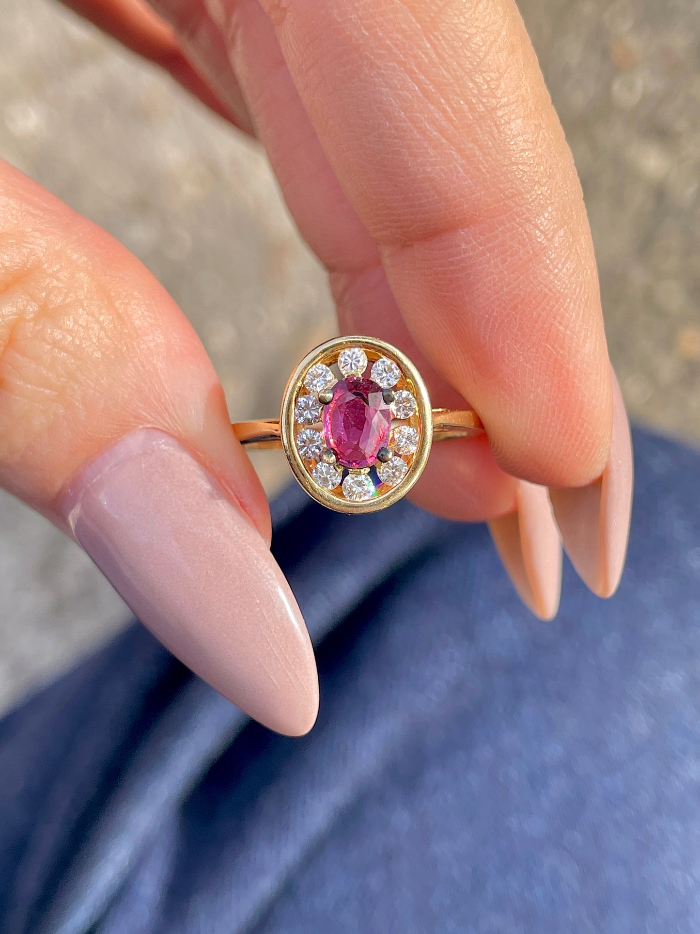 Vintage yellow 14K .27 ctw pink purple sapphire and .25 ctw diamond ring, size 6.5