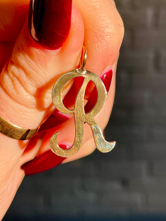 Vintage yellow 14K large letter script R pendant with stationary bale