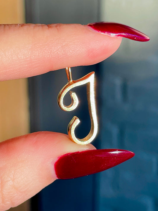 Vintage yellow 14K letter script T pendant with stationary bale