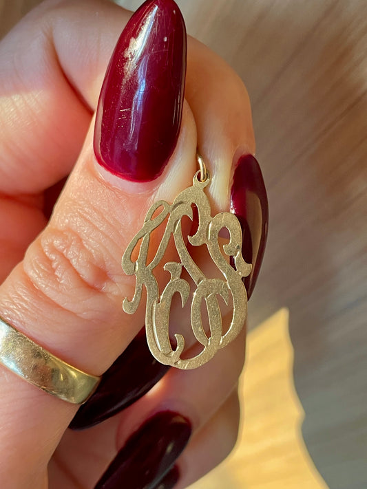 Vintage yellow 14K pendant with KSS/SSK initials