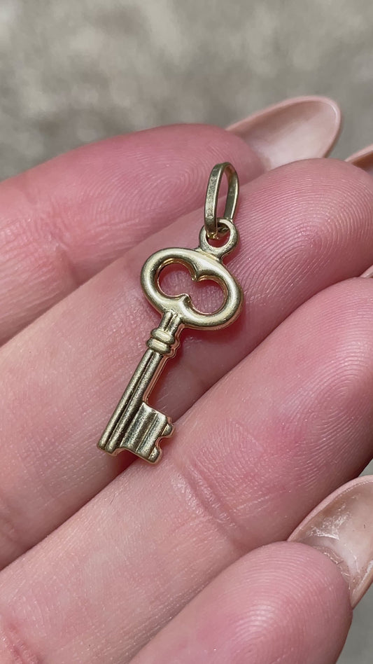Vintage yellow 14K key charm