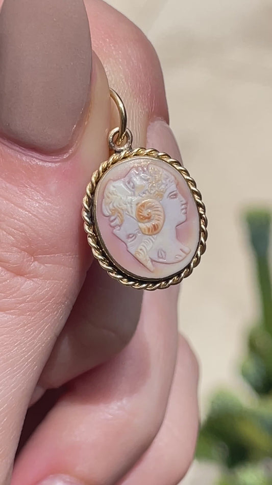 Antique yellow 14K carved shell cameo pendant with conjoined heads