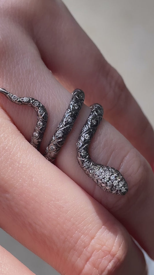 Estate white 18K with black rhodium approx .25 ctw diamond snake wrap ring, size 6