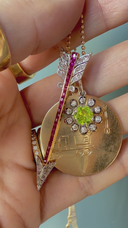 3GOG Natural Peridot Garden Party Flower Pendant 14K